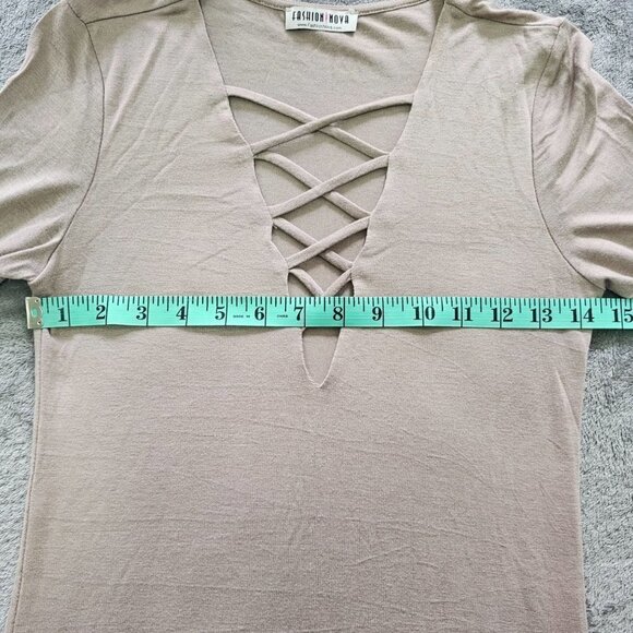 Women's Long Sleeve V-Neck Crisscross Fashion Top, Small, Taupe - Picture 9 of 9